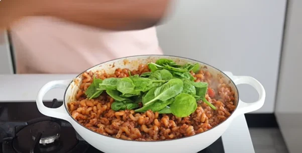 One-Pot Beef and Veggie Pasta: Quick and Easy