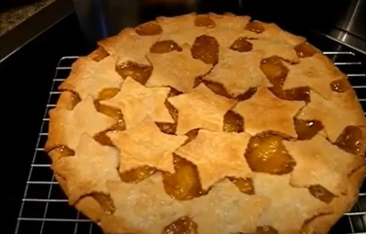 Grandma’s Peach Pie with Canned Peaches