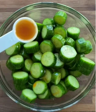 Din Tai Fung-Style Cucumber Salad Recipe